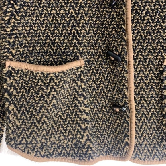 Orvis Black & Brown Chevron Berber Sherpa Toggle Button Fleece Jacket Sz M - Picture 2 of 8
